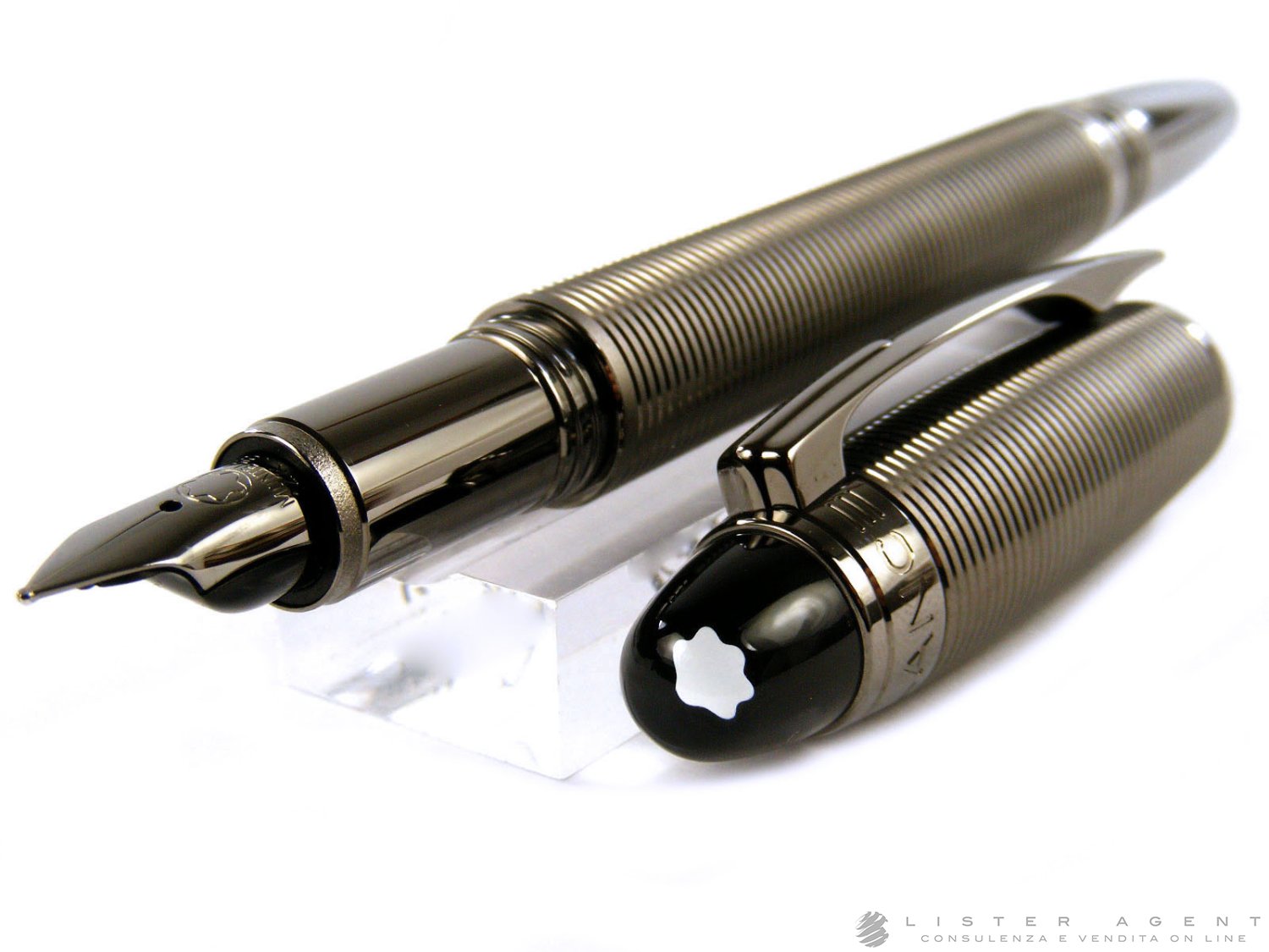 MONTBLANC fountain pen Star Walk Midnight Black Metal in ruthenium