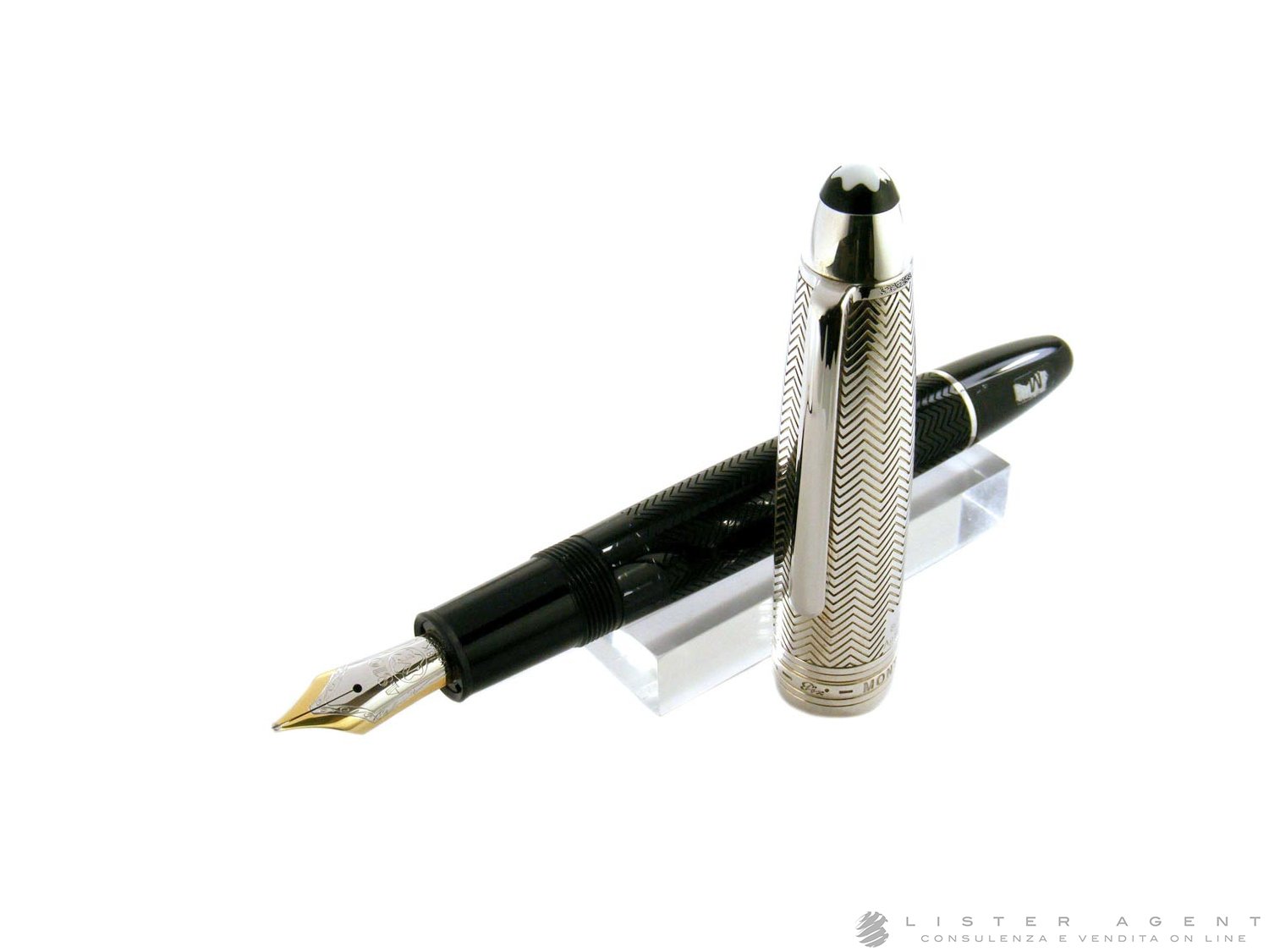 MONTBLANC Meisterstuck fountain pen Solitaire Doue Geometric Dimension in gold plated metal and resin Ref. 105986. NEW