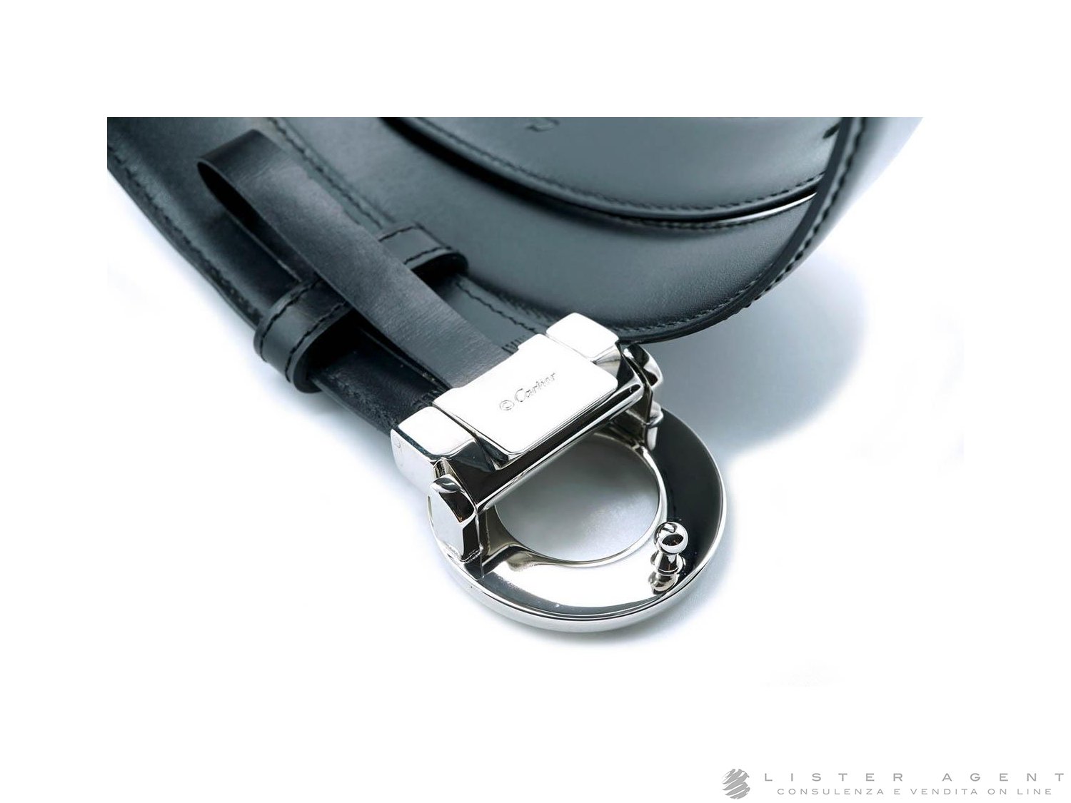 CARTIER Panthére belt in black leather with steel buckle and black