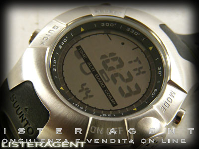 SUUNTO Observer Sr in steel and plastic Ref. SS010660330. NEW