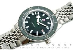 RADO Captain Cook Automatic in steel Green Ref. R32505313. NEW!