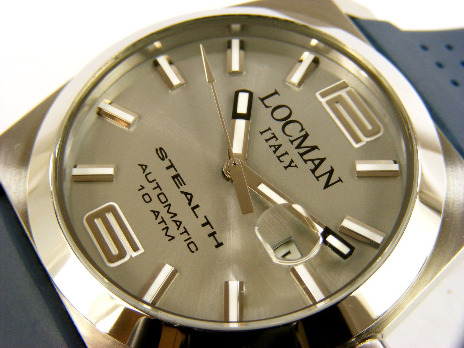 LOCMAN Stealth in grey titanium AUT Ref. 205