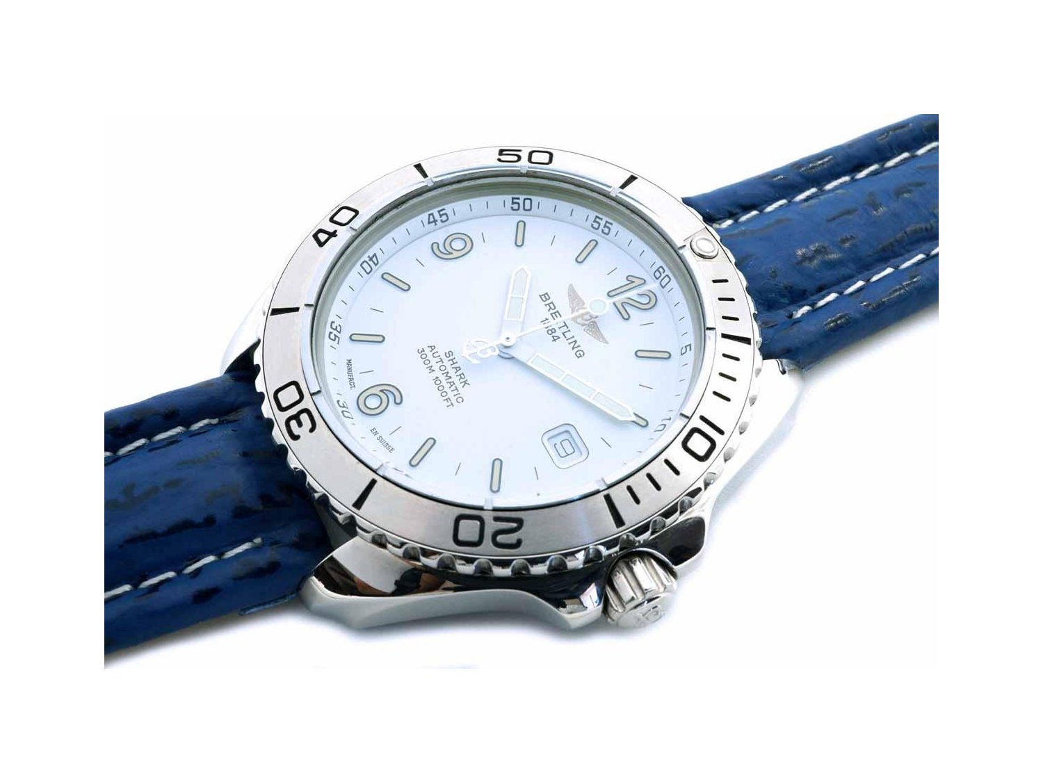 BREITLING Shark Automatic in steel White Ref. A17605. NEW