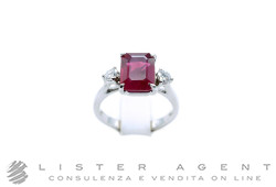 ANELLO in oro bianco 18Kt con diamanti ct 0.27 G IF e rubino qualità Burma ct 3.00 Misura 17. NUOVO!