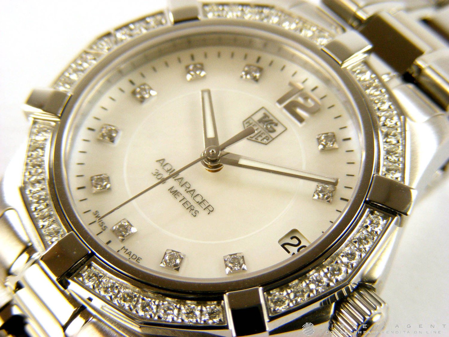 TAG HEUER Aquaracer lady in acciaio e diamanti Ref. WAF1313BA0819. NUOVO