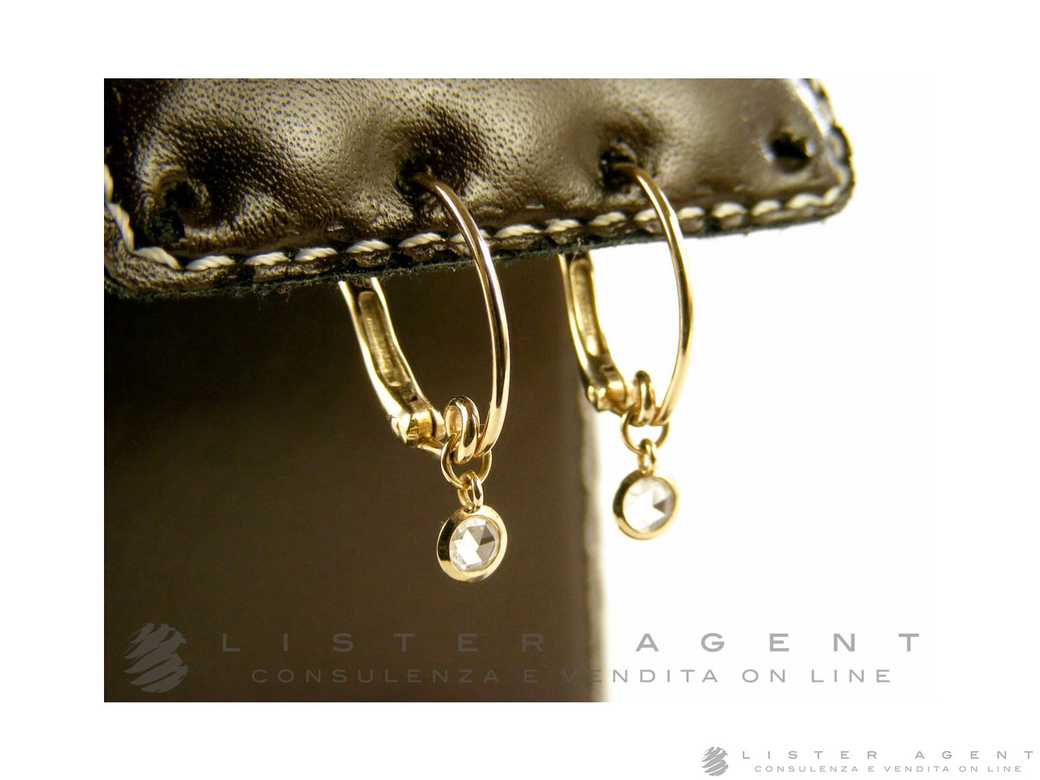 POMELLATO orecchini Lucciole in oro bianco 18Kt non rodiato con diamante Rose Cut ct 0 08 Ref. OA703HB 02. NUOVI