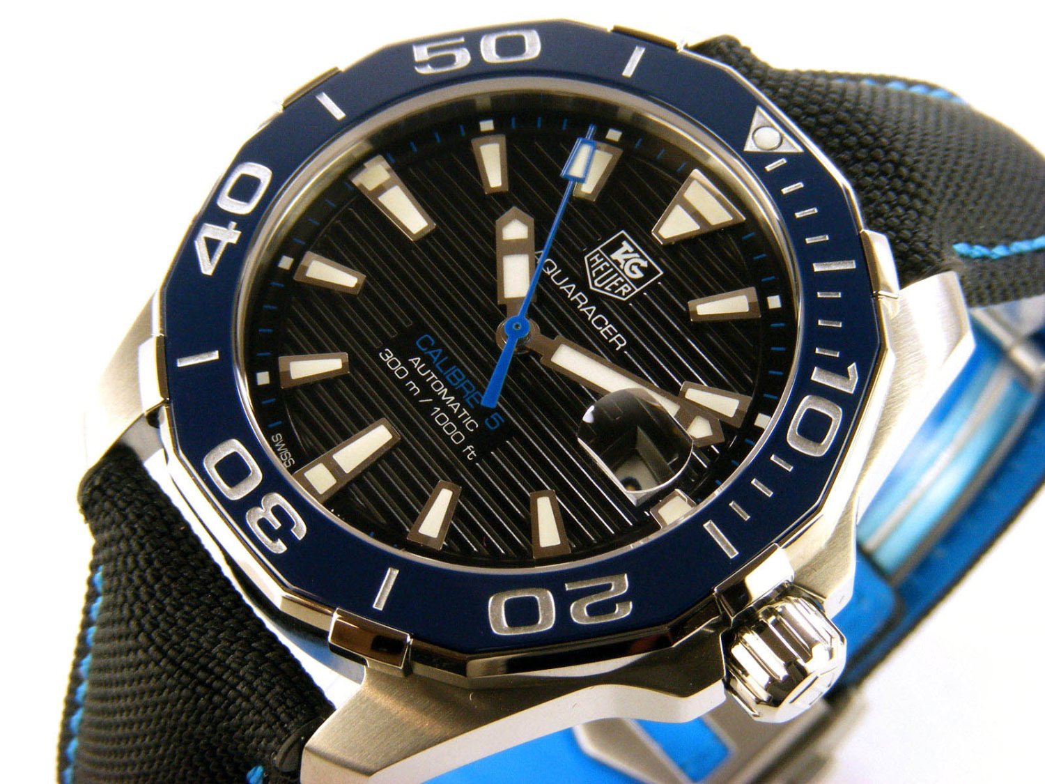 TAG HEUER Aquaracer 300M Calibre 5 in acciaio Nero AUT Ref. WAY211B.FC6363. NUOVO Lister Agent