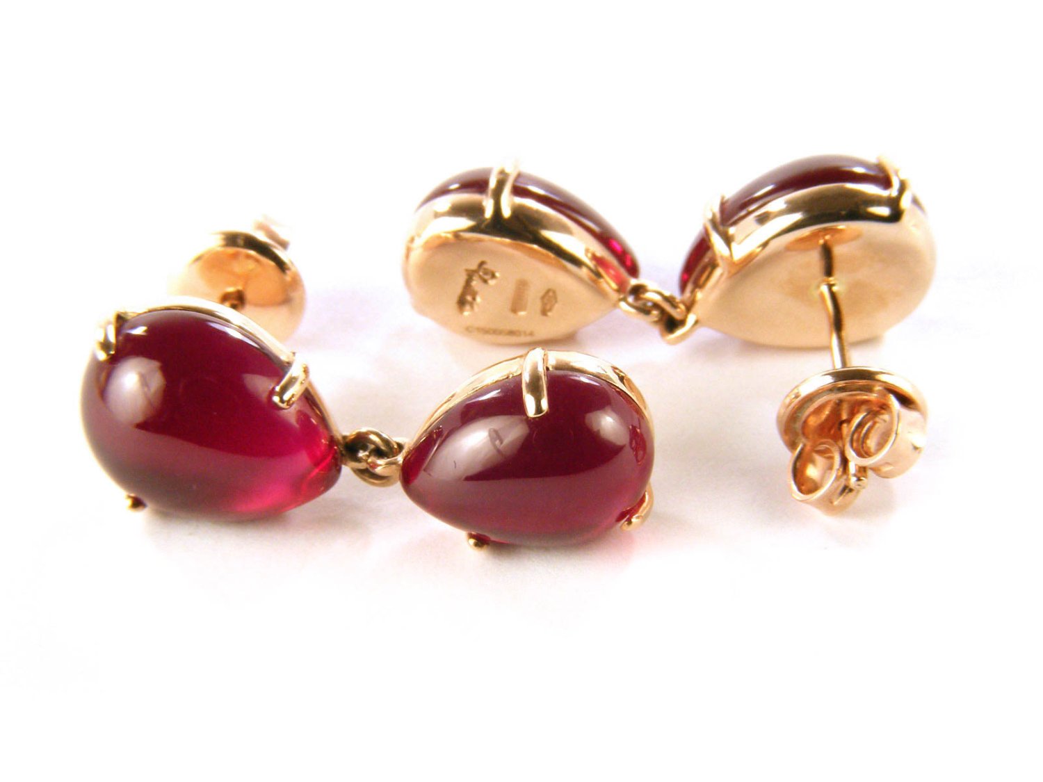 POMELLATO orecchini Rouge Passion in oro rosa 9Kt con Rubino sintetico e Madreperla Ref. OB50592SR. NUOVI